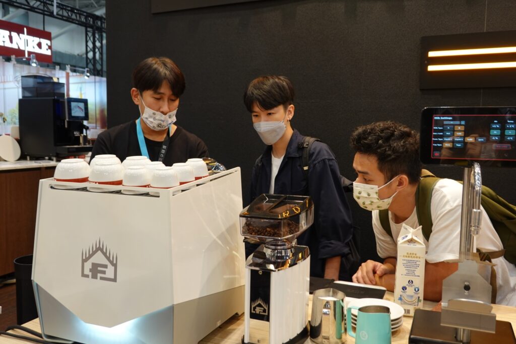CicaPro自家於2022台灣國際咖啡展-最新咖啡科技與精品咖啡分享 Faemina咖啡機