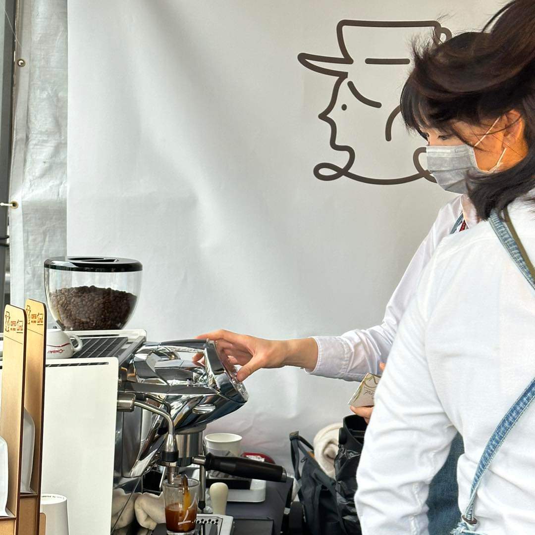 咖啡日安中Coffee Sind展示出faemina半自動咖啡機-圖14
