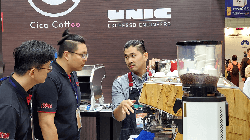 台灣國際咖啡展2019年自家公司UNIC EPIC半自動咖啡機介紹