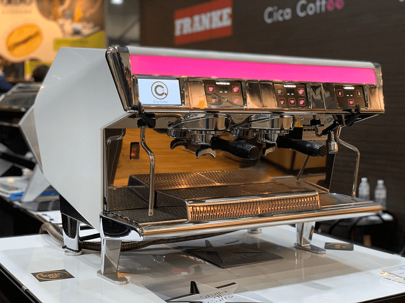 台灣國際咖啡展2019年自家公司UNIC stella半自動咖啡機1